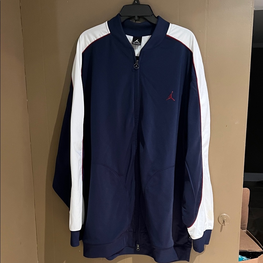 Nike Mens Air Jordan Navy and White Performance Jacket Sz 3 X